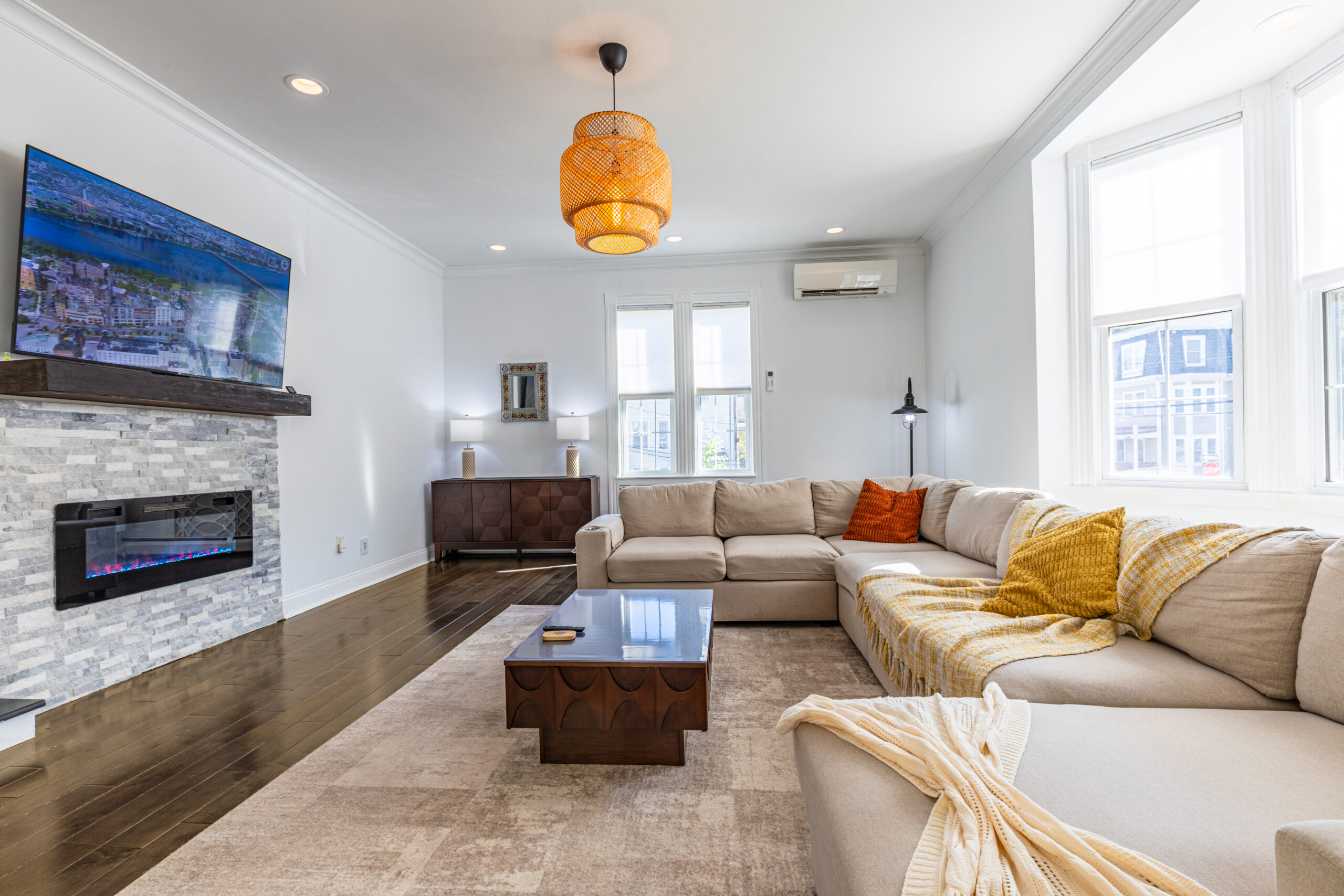 04_Livingroom_view2